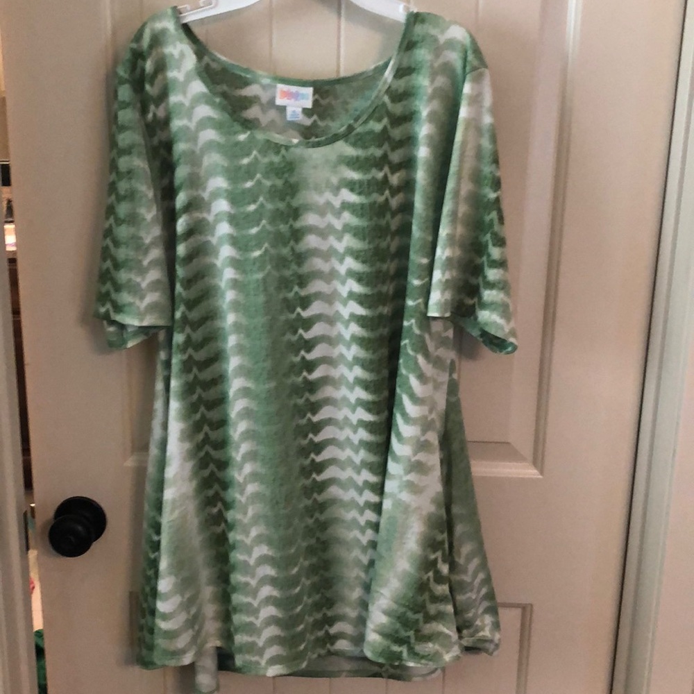 Lularoe Perfect Tee
